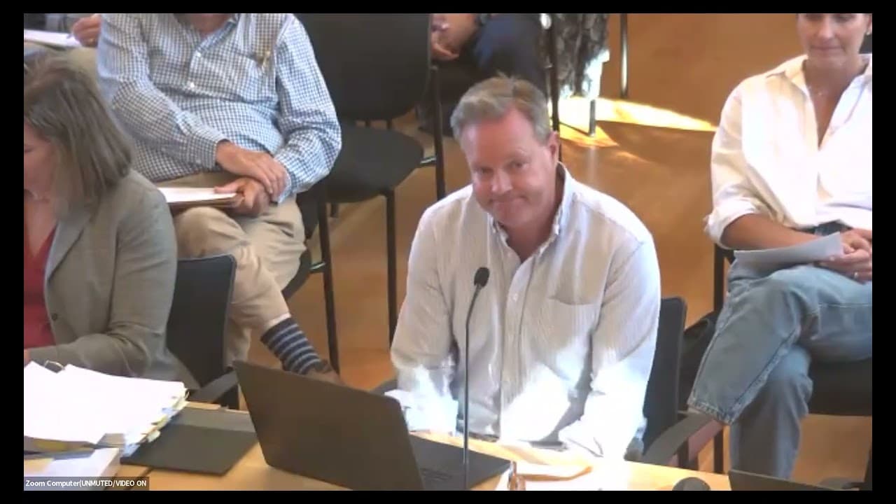 Ross Council Splits Over Sign Ban as Kuhn Fills Vacant Seat